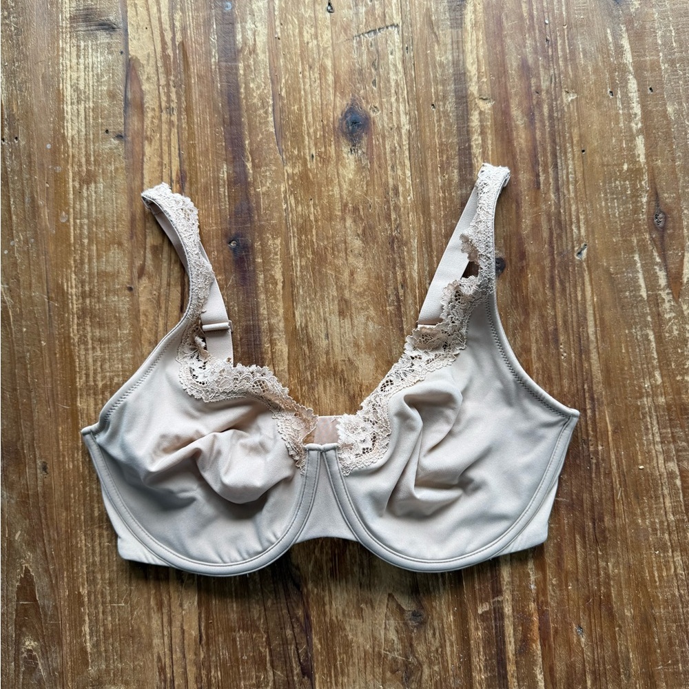 SKIMS Fits Everybody lace bra nude 36DD - Picture 2 of 7